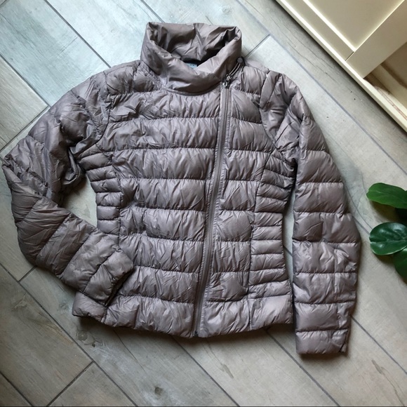 athleta puffer coat